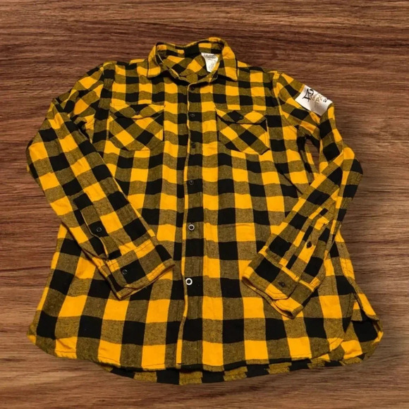 PINK Beautiful Trauma World Tour Button  Down Shirt - Picture 1 of 3